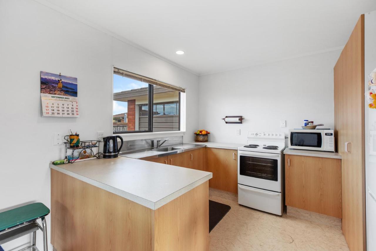 Riviera Casa - Mount Maunganui Holiday Home Екстериор снимка